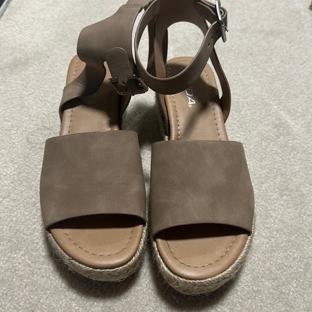 Soda Sandal Platforms